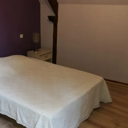Chez Marie Kır Evi Tour-de-Faure